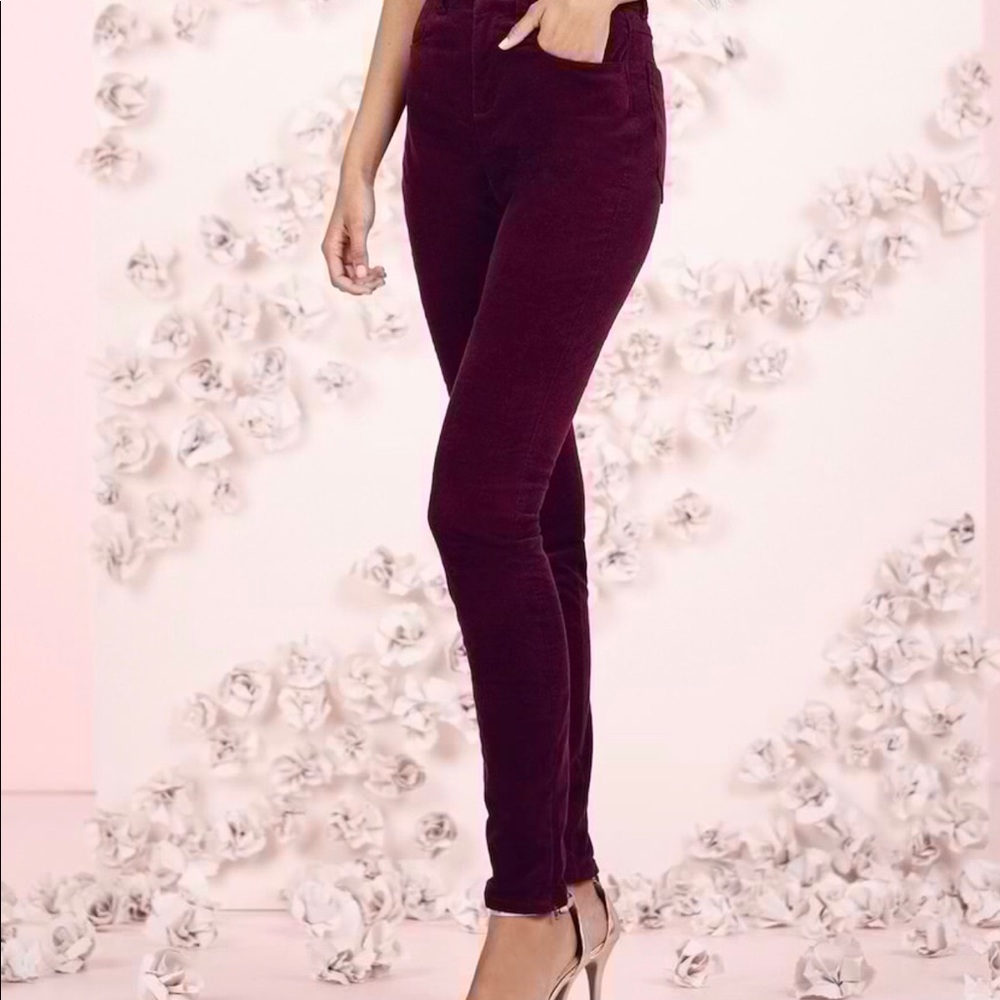 Lauren Conrad Runway velvet skinny pants size 8
